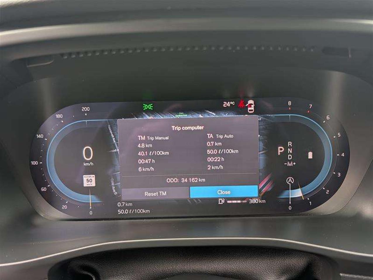 2024 Volvo XC40 B5 Ultimate   H/K Audio   Low KM   Clean Photo