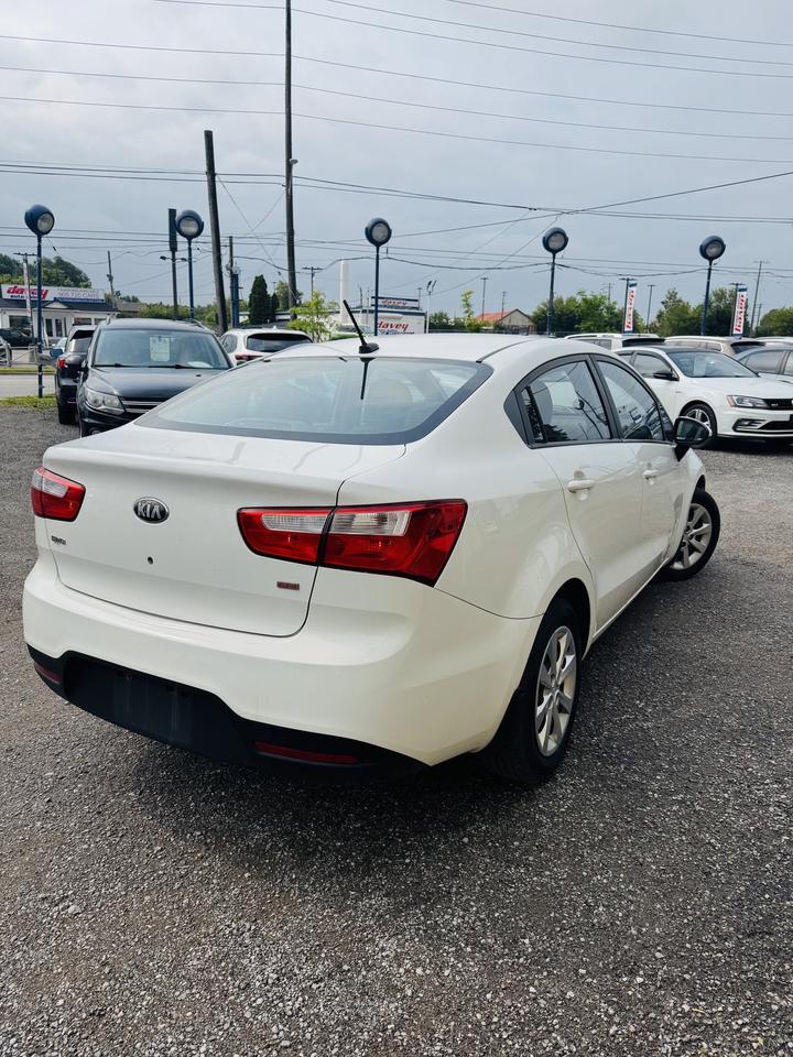 2013 Kia Rio LX Photo