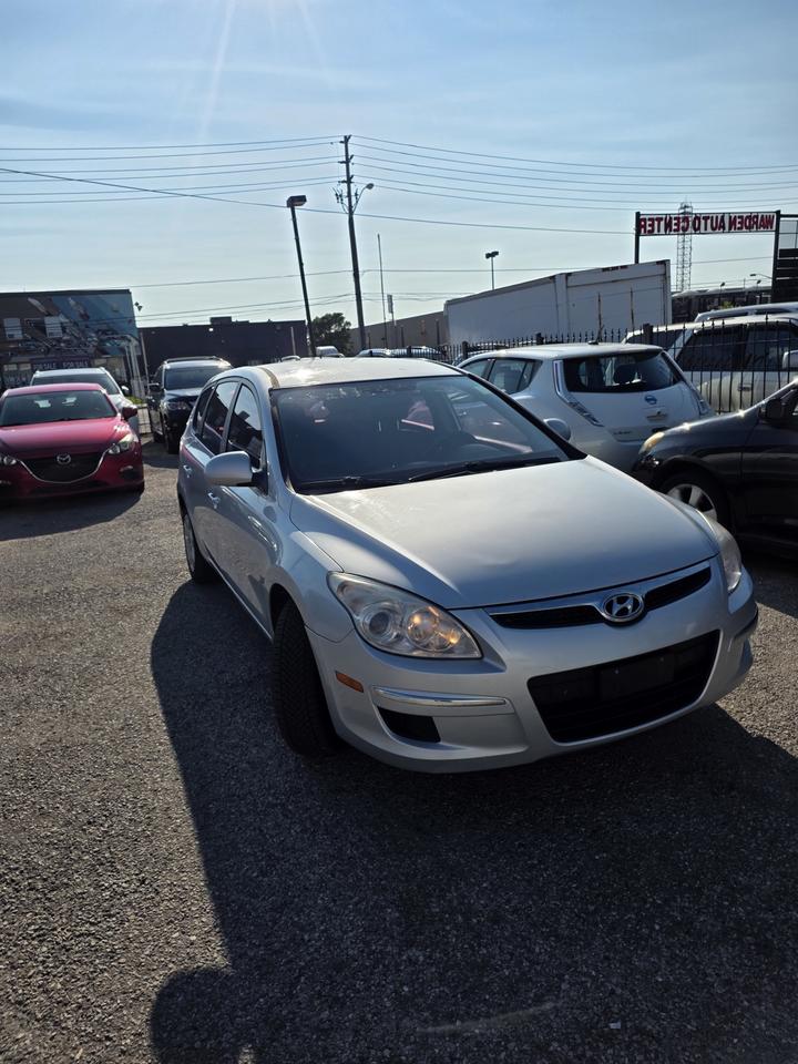 2012 Hyundai Elantra GLS Photo