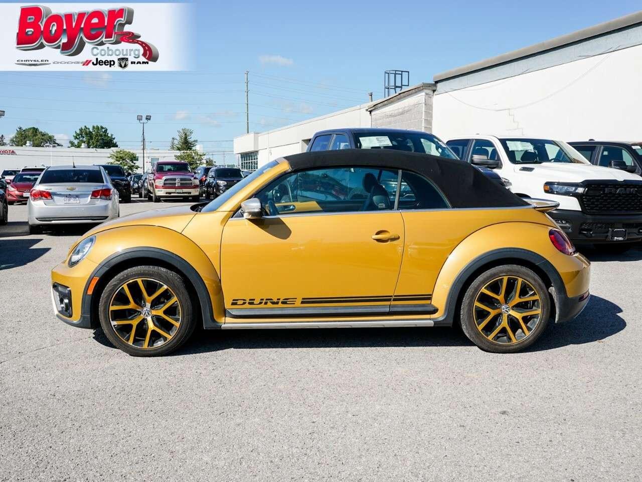 2017 Volkswagen Beetle 2dr Conv Dune Accident Free, Dealer Serviced, Rare Photo3