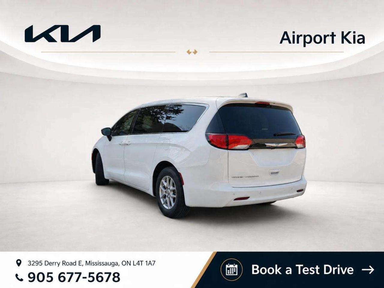 2024 Chrysler Grand Caravan SXT 2WD Photo4