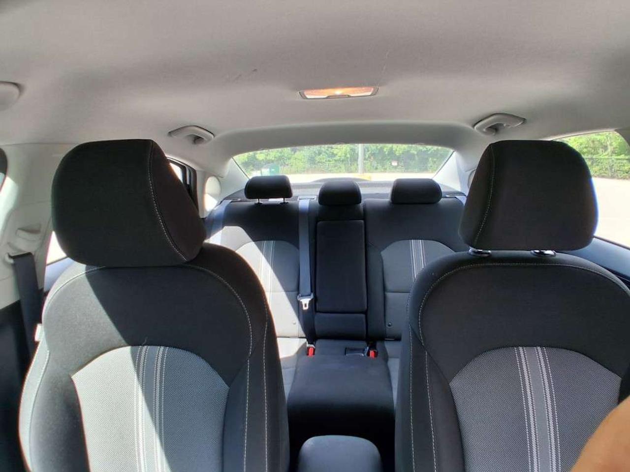 2024 Kia Forte EX IVT Photo