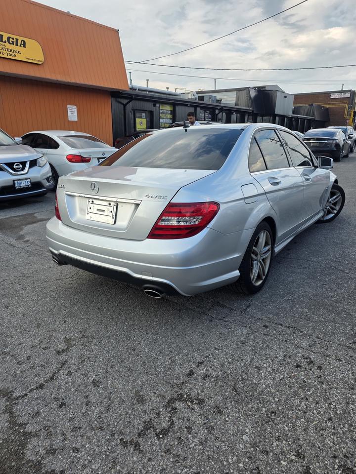 2014 Mercedes-Benz C-Class C300 Photo3