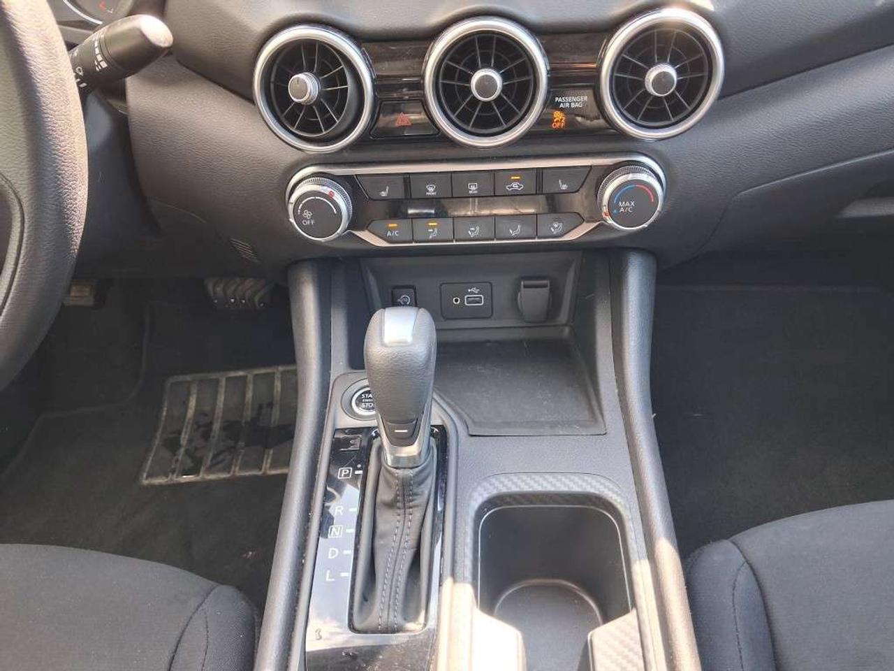 2024 Nissan Sentra SV CVT Photo