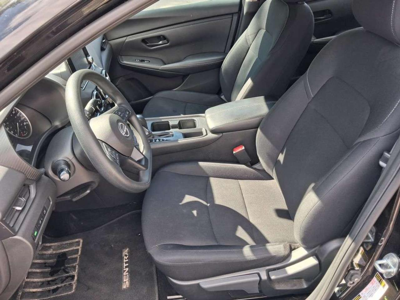 2024 Nissan Sentra SV CVT Photo