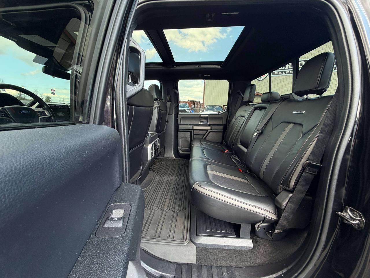 2021 Ford F-250 Platinum Photo