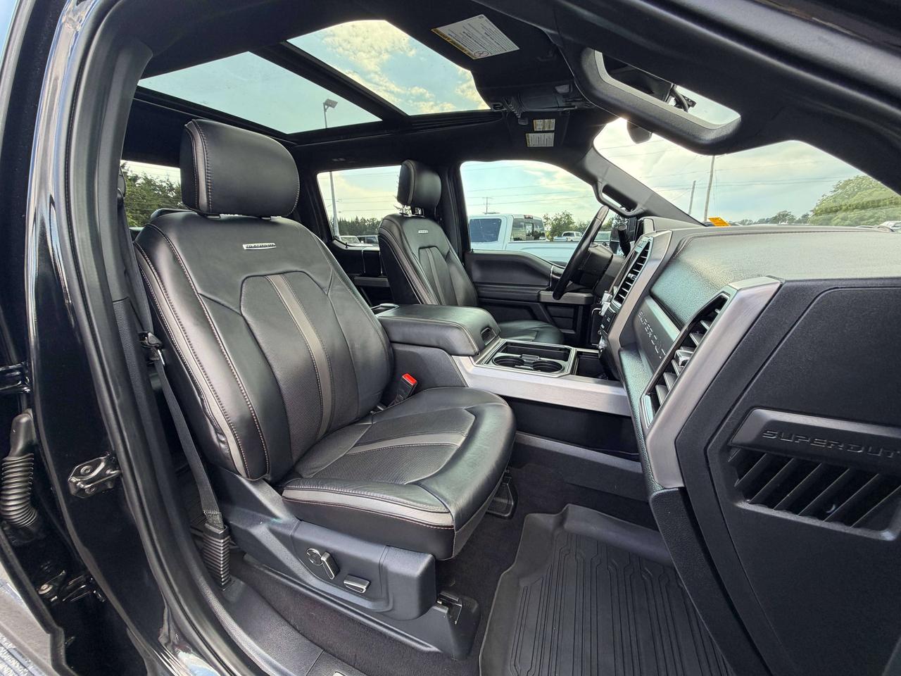 2021 Ford F-250 Platinum Photo