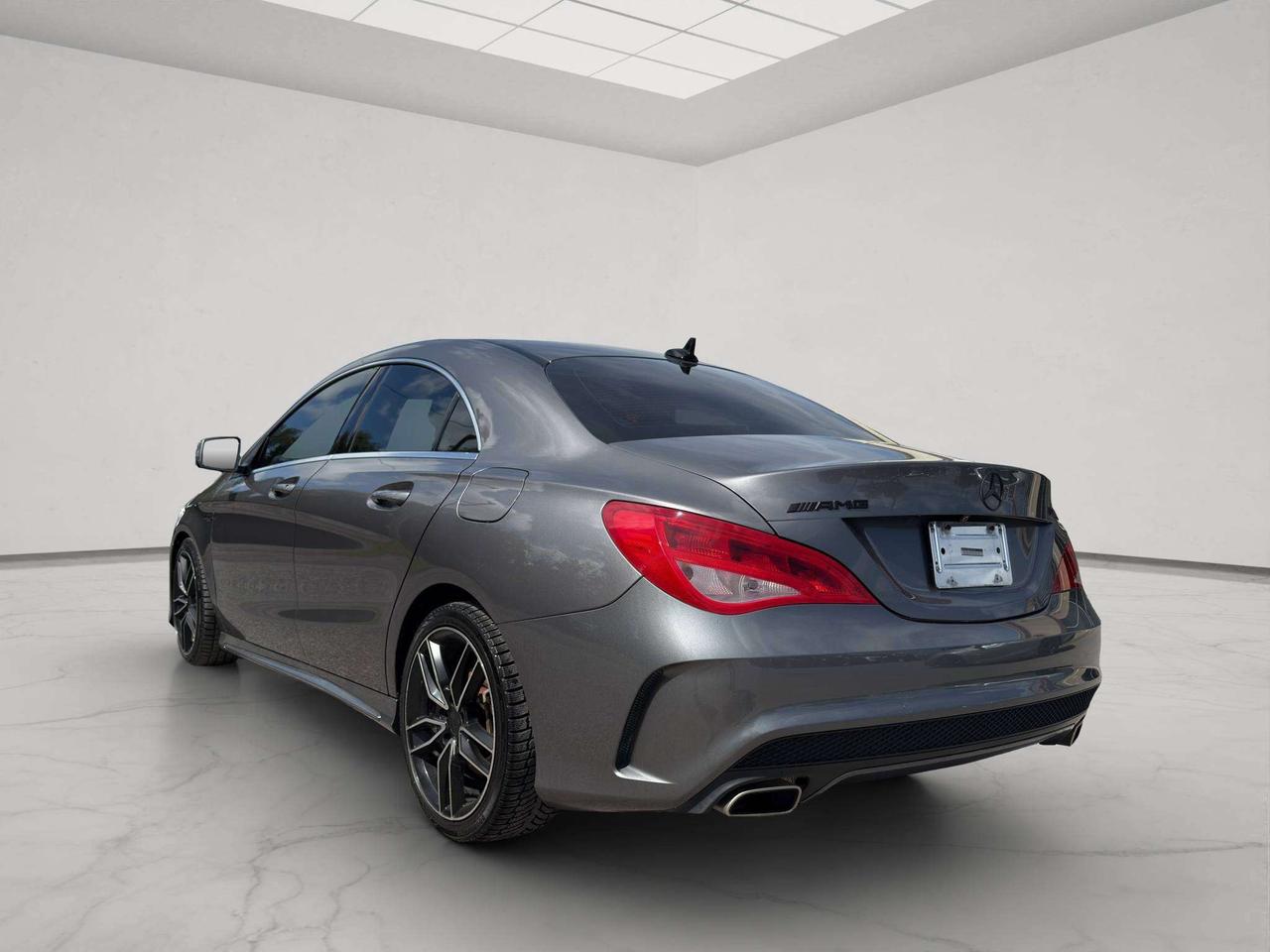 2015 Mercedes-Benz CLA 4MATIC, AMG PACKAGE, APPLE/ANDROID, MINT! 184K! Photo