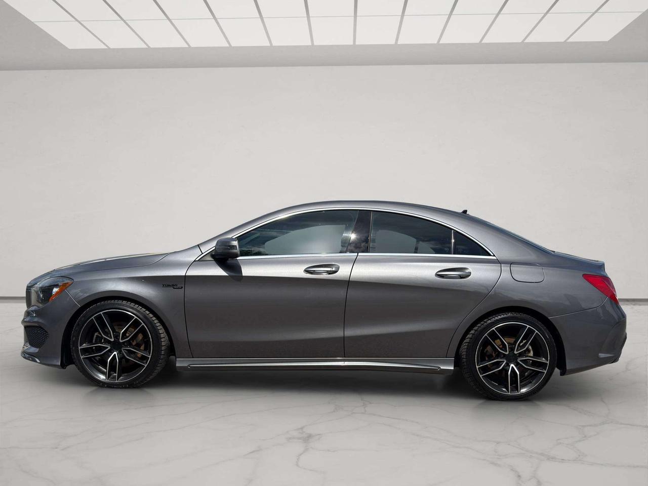 2015 Mercedes-Benz CLA 4MATIC, AMG PACKAGE, APPLE/ANDROID, MINT! 184K! Photo3