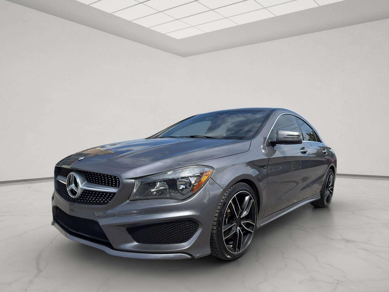 2015 Mercedes-Benz CLA 4MATIC, AMG PACKAGE, APPLE/ANDROID, MINT! 184K! Photo