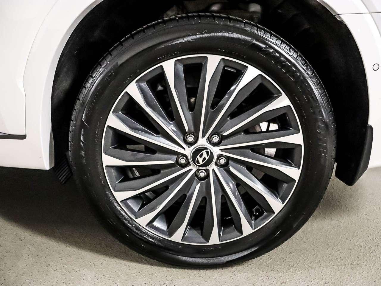 2023 Hyundai PALISADE Ultimate Calligraphy 7-Passenger AWD Photo