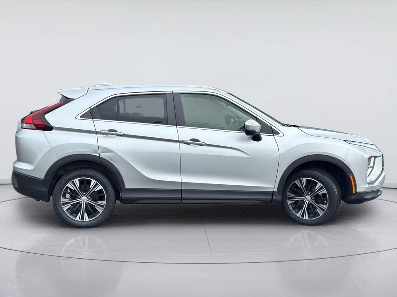 2022 Mitsubishi Eclipse Cross ES CROSS Photo