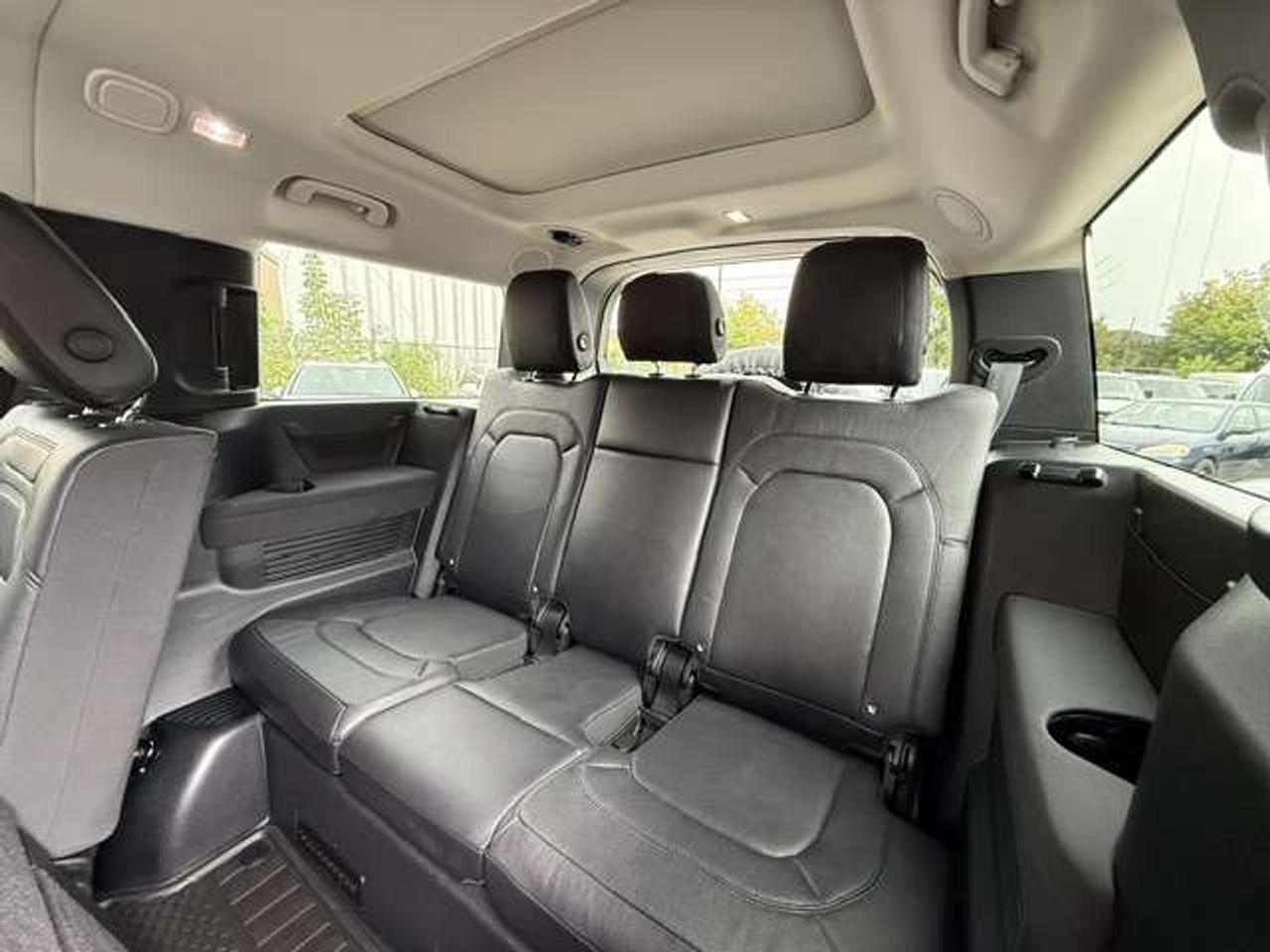 2023 Land Rover Defender Rare 8Seater 130 FullyLoaded CleanCarfax Certified Photo