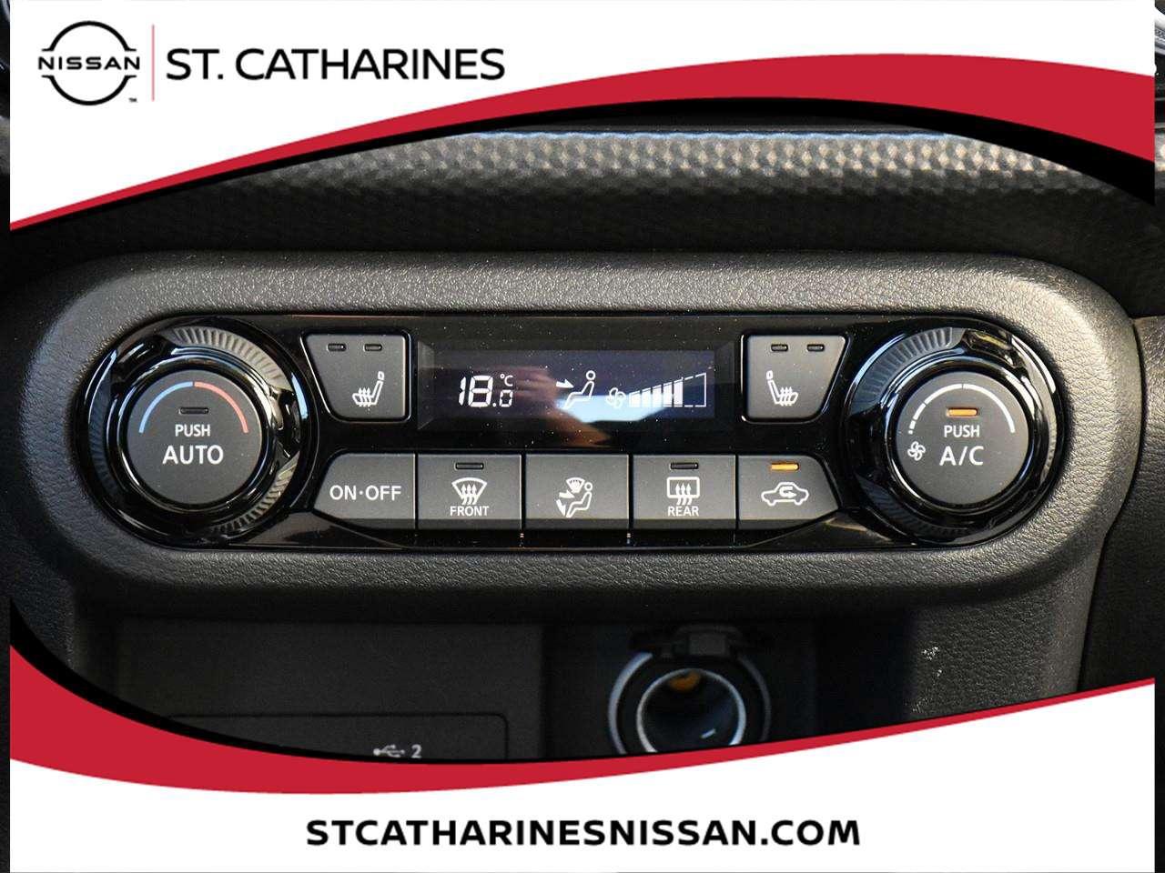2024 Nissan Kicks SV Photo