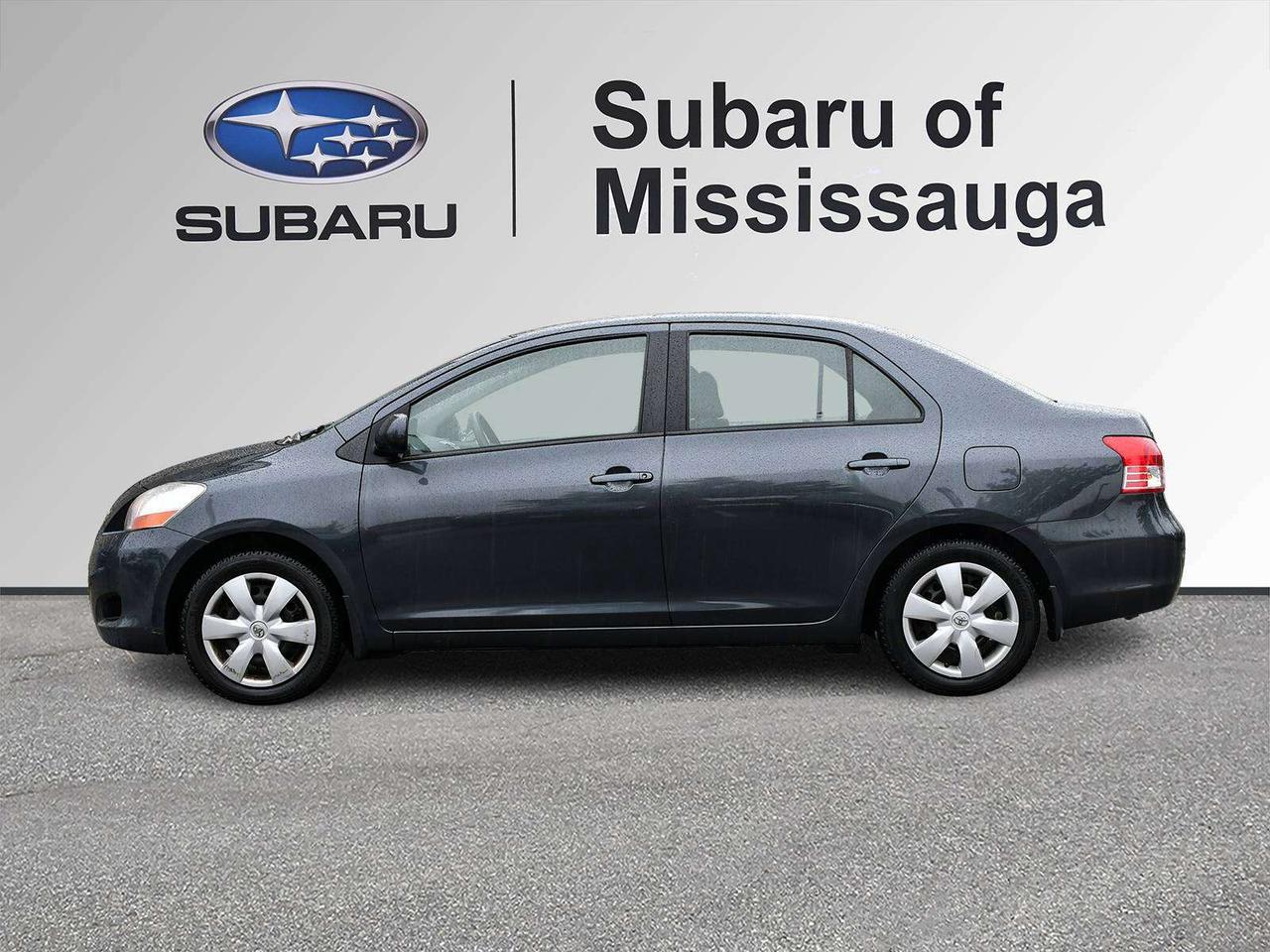 2007 Toyota Yaris 1 OWNER   CLEAN CARFAX   GREAT ON GAS   SOLD ASIS Photo2