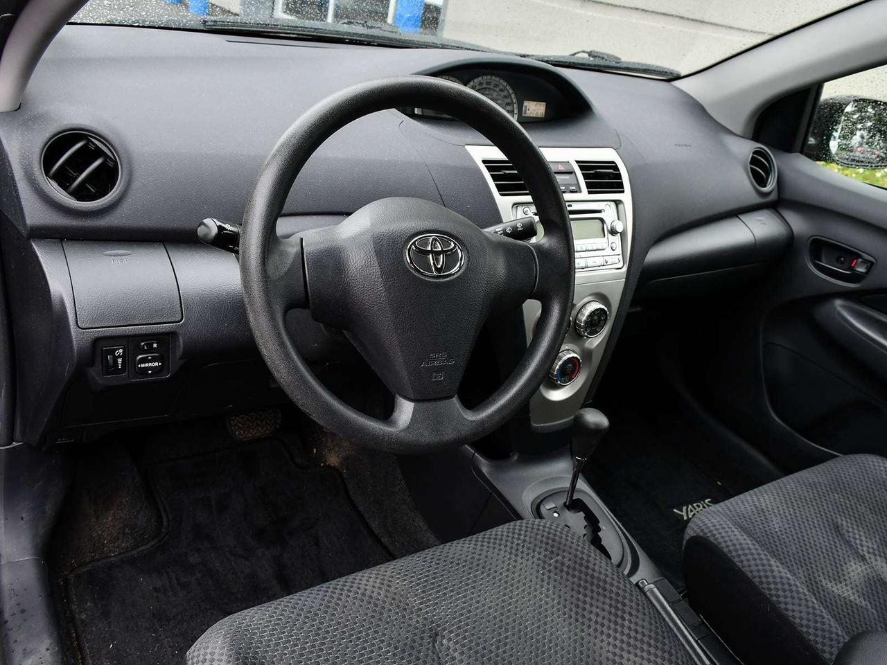 2007 Toyota Yaris 1 OWNER   CLEAN CARFAX   GREAT ON GAS   SOLD ASIS Photo