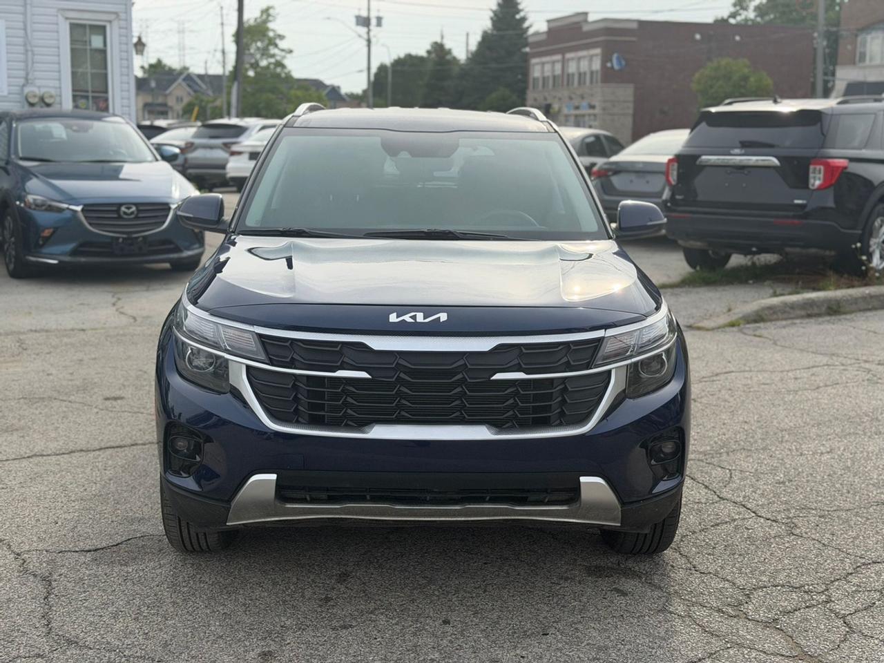 2025 Kia Seltos LX Photo5
