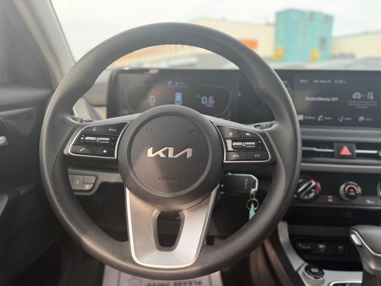 2025 Kia Seltos LX Photo
