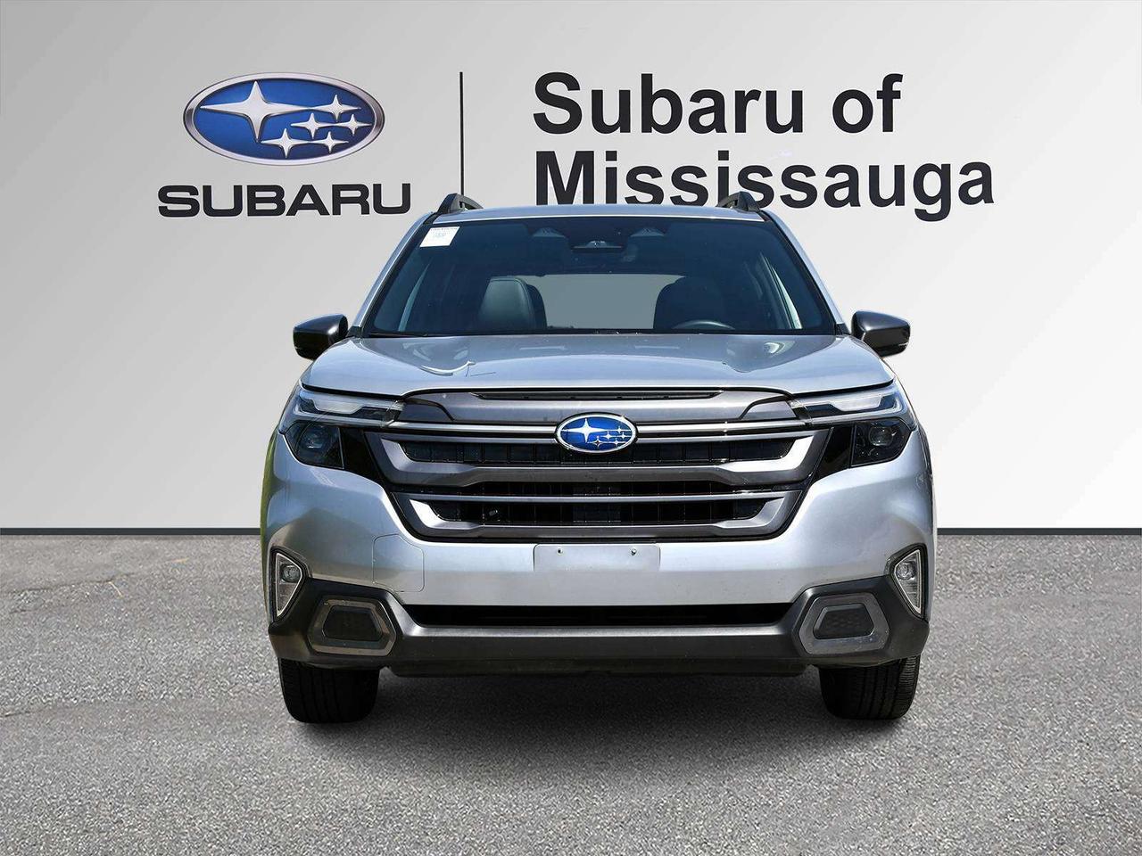 2025 Subaru Forester LIMITED   1OWNER   CLEAN CARFAX   HITCH   CAM   BT Photo