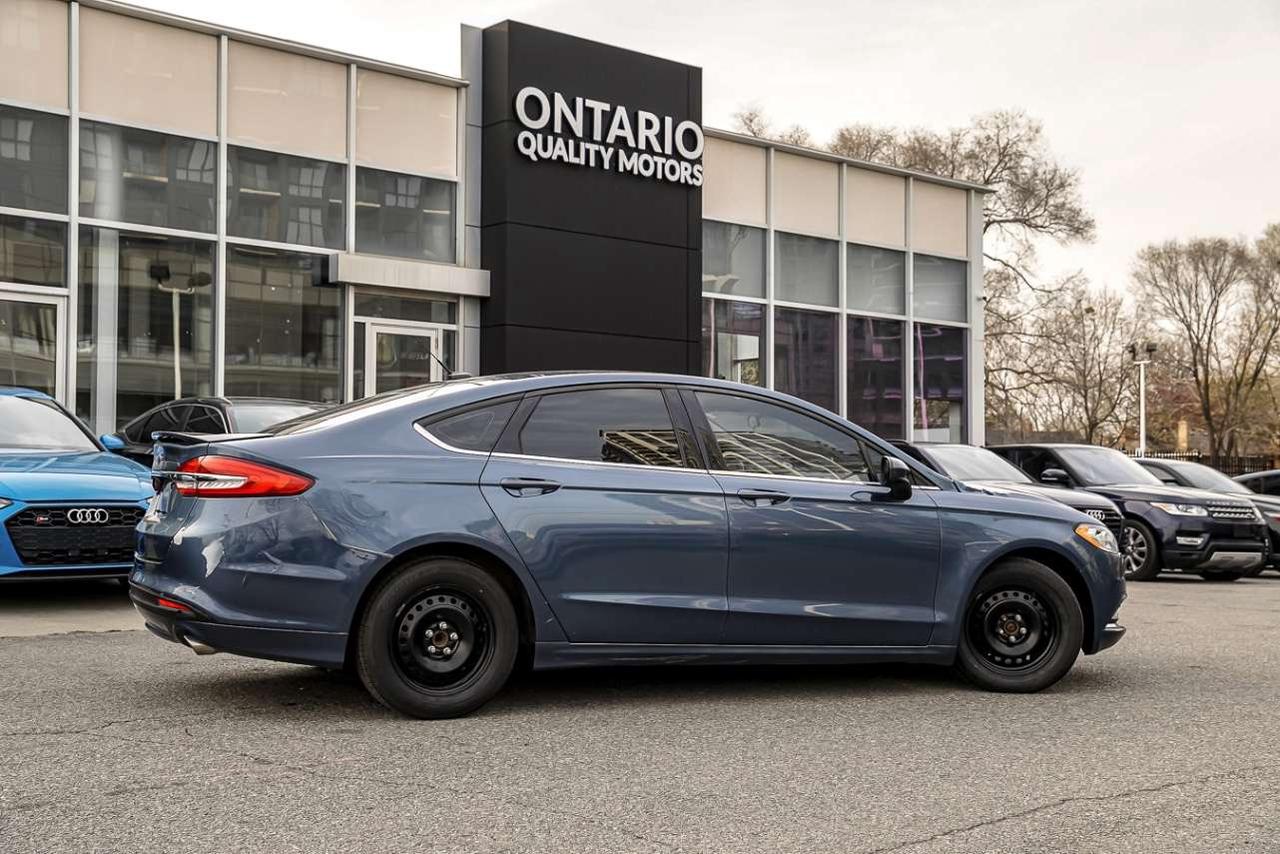2018 Ford Fusion SE FWD Photo