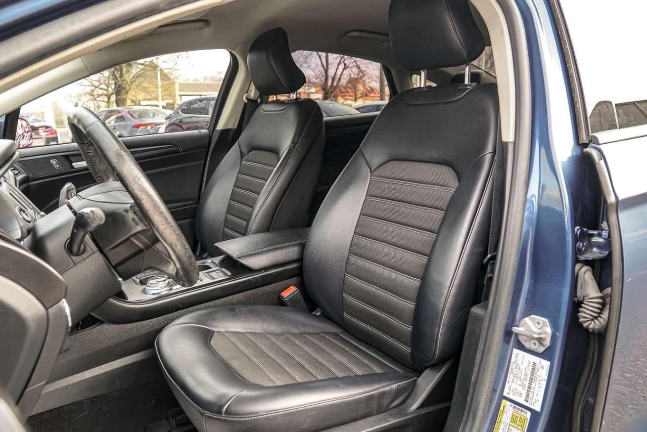 2018 Ford Fusion SE FWD Photo