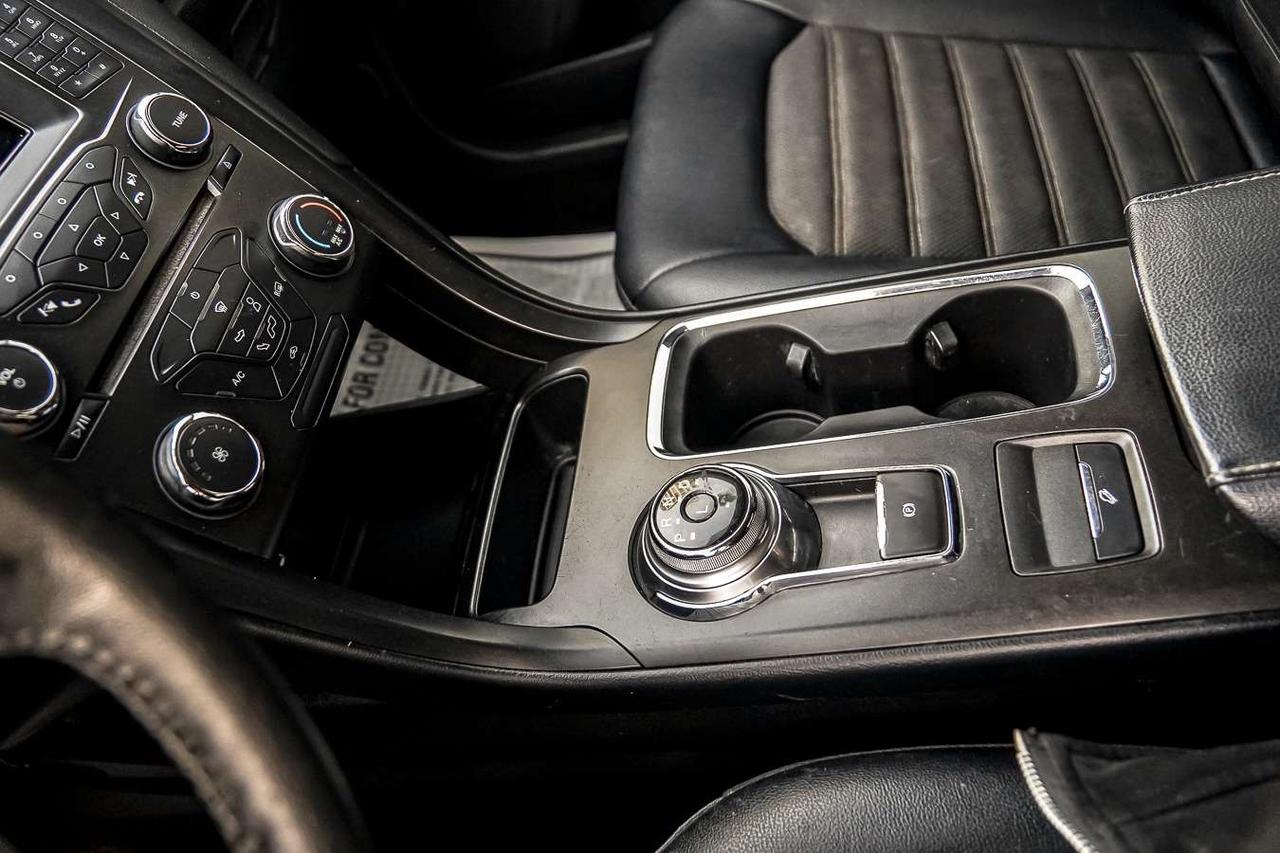 2018 Ford Fusion SE FWD Photo