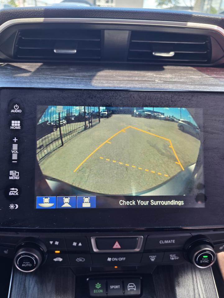 2018 Honda Clarity Touring Photo