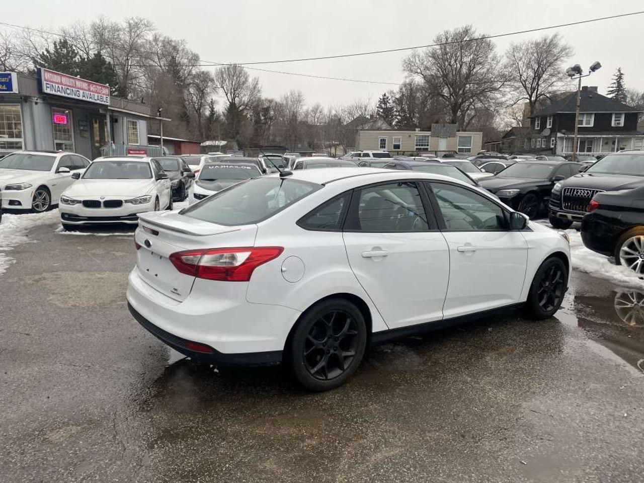 2013 Ford Focus 4dr Sdn Titanium Photo4