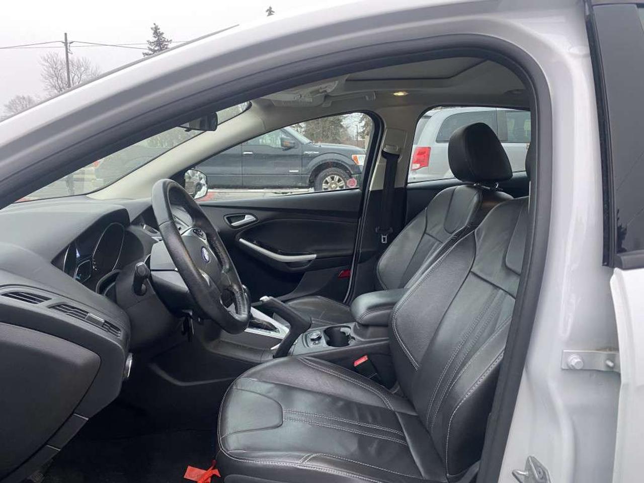 2013 Ford Focus 4dr Sdn Titanium Photo