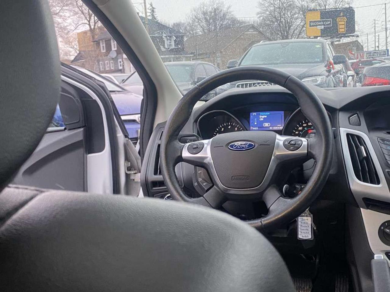 2013 Ford Focus 4dr Sdn Titanium Photo