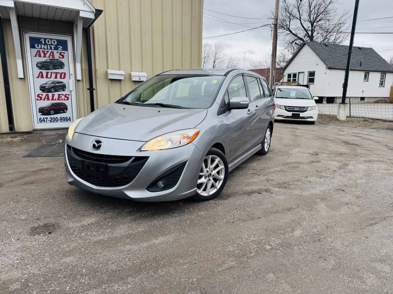 2017 Mazda Mazda 5 Grand Touring Photo