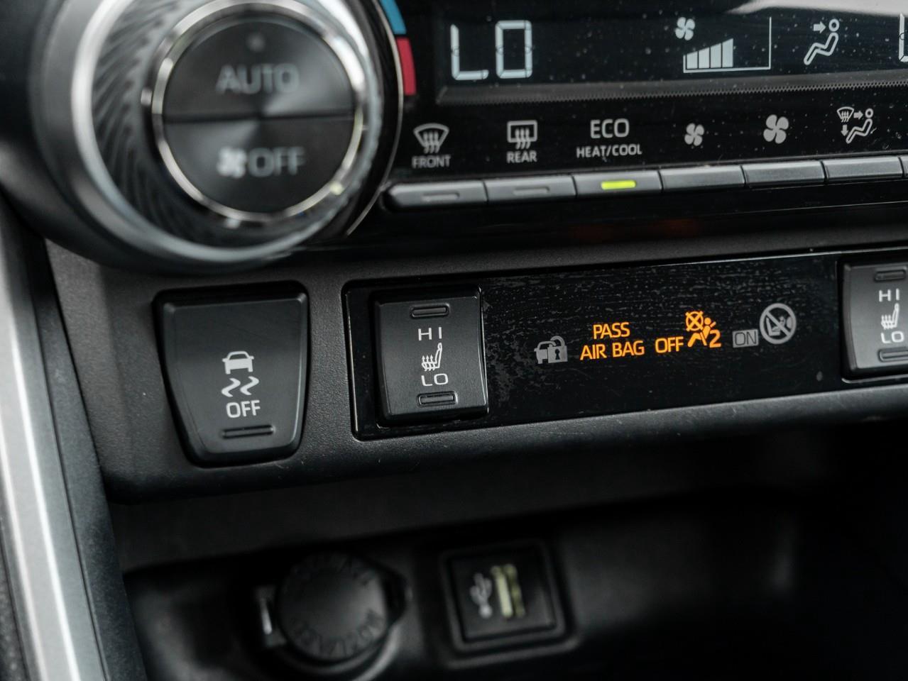 2024 Toyota RAV4 XLE 4dr All-wheel Drive Photo
