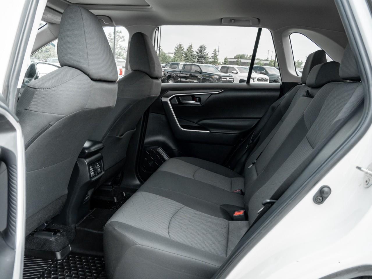 2024 Toyota RAV4 XLE 4dr All-wheel Drive Photo