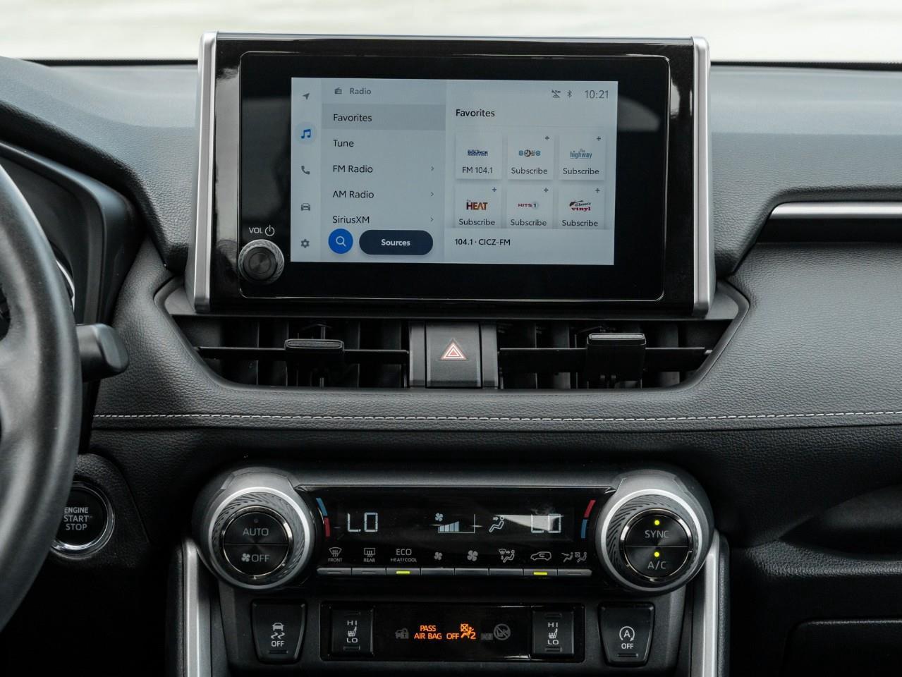 2024 Toyota RAV4 XLE 4dr All-wheel Drive Photo