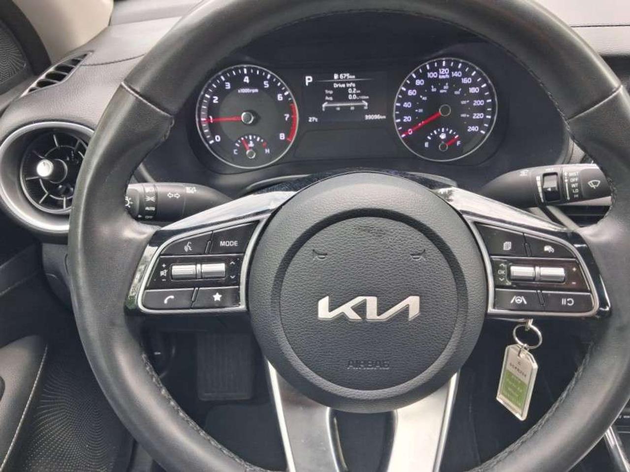2024 Kia Forte EX IVT Photo