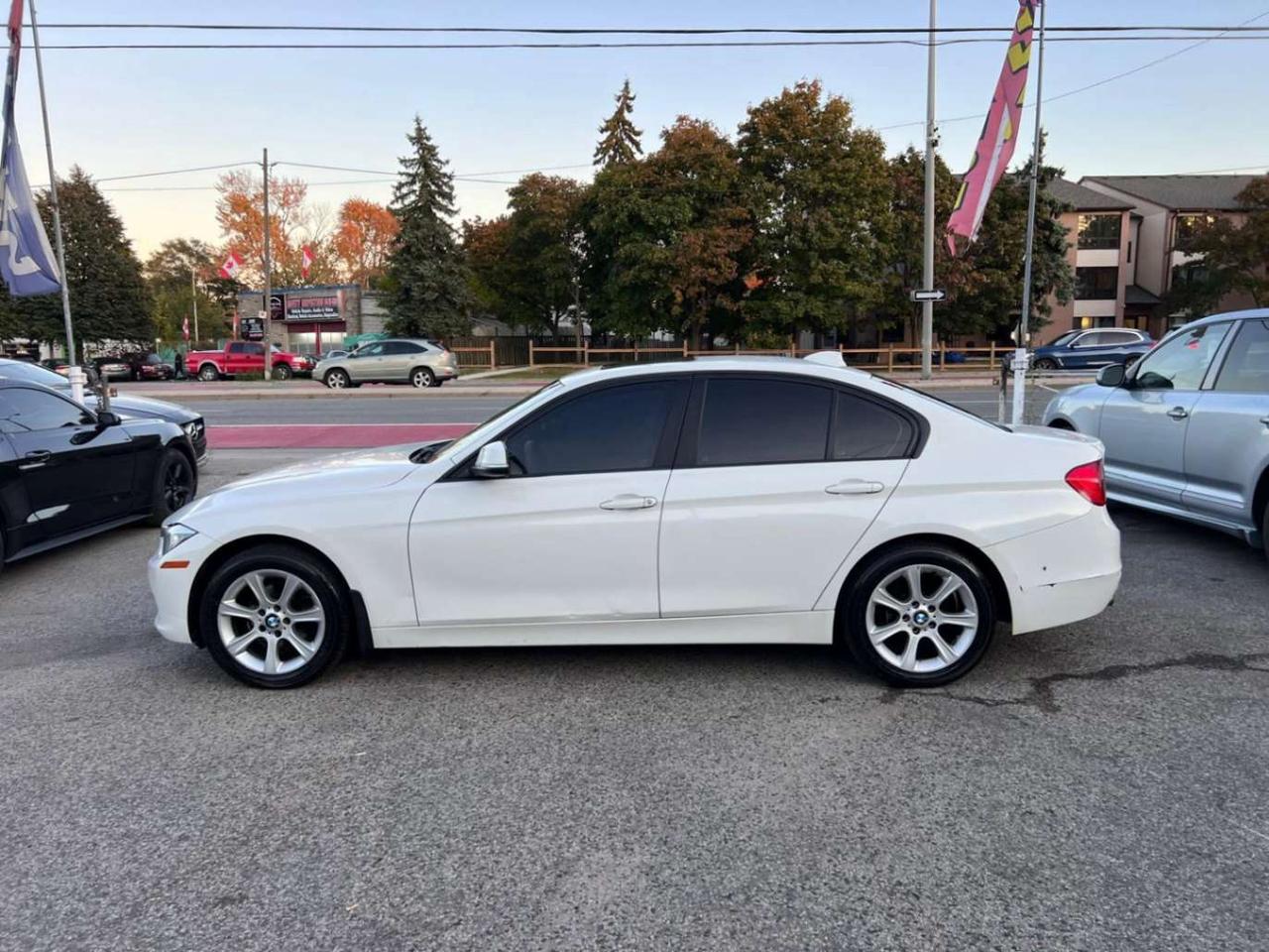 2013 BMW 3 Series 4dr Sdn 328i xDrive AWD Photo5