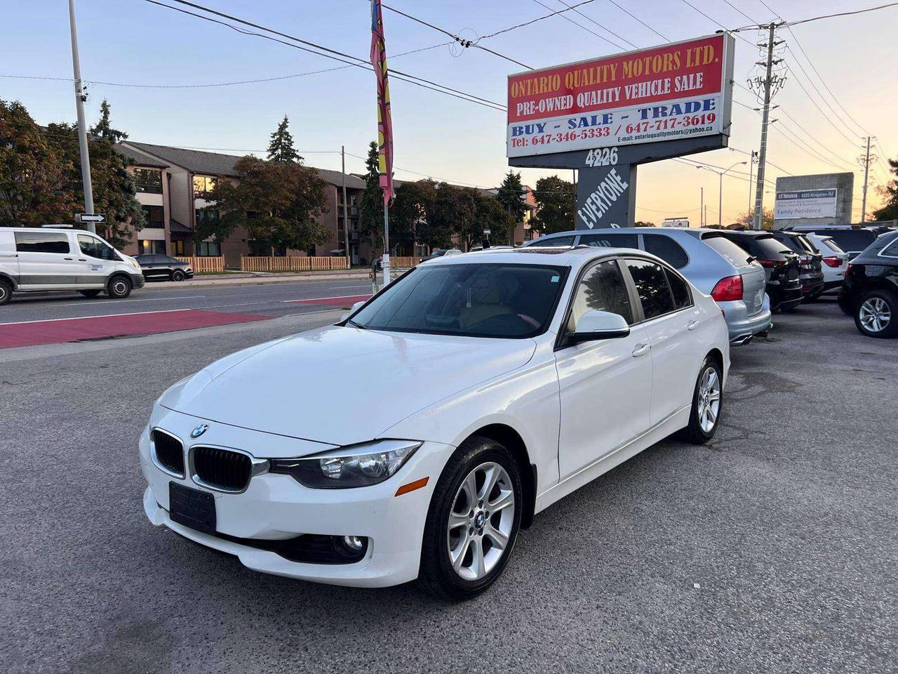 2013 BMW 3 Series 4dr Sdn 328i xDrive AWD Photo0
