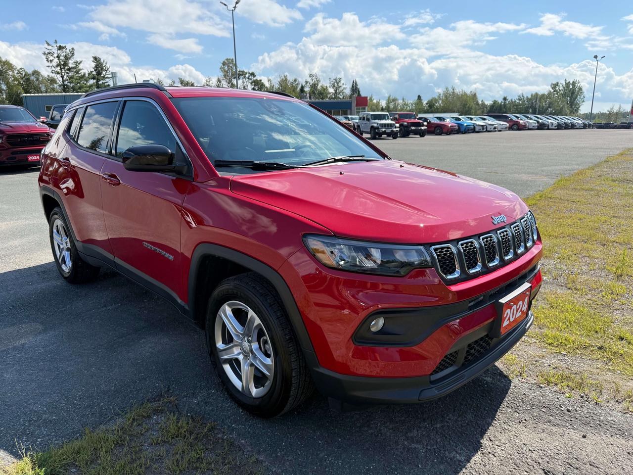 2024 Jeep Compass North - htd seats - remote start Photo