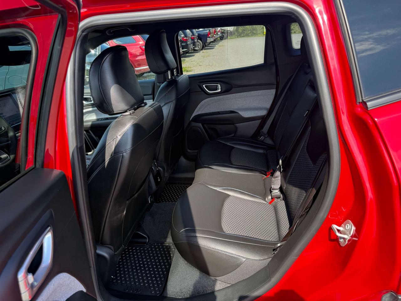 2024 Jeep Compass North - htd seats - remote start Photo