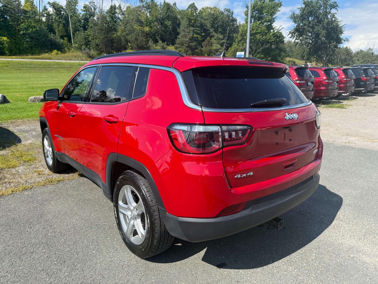 2024 Jeep Compass North - htd seats - remote start Photo