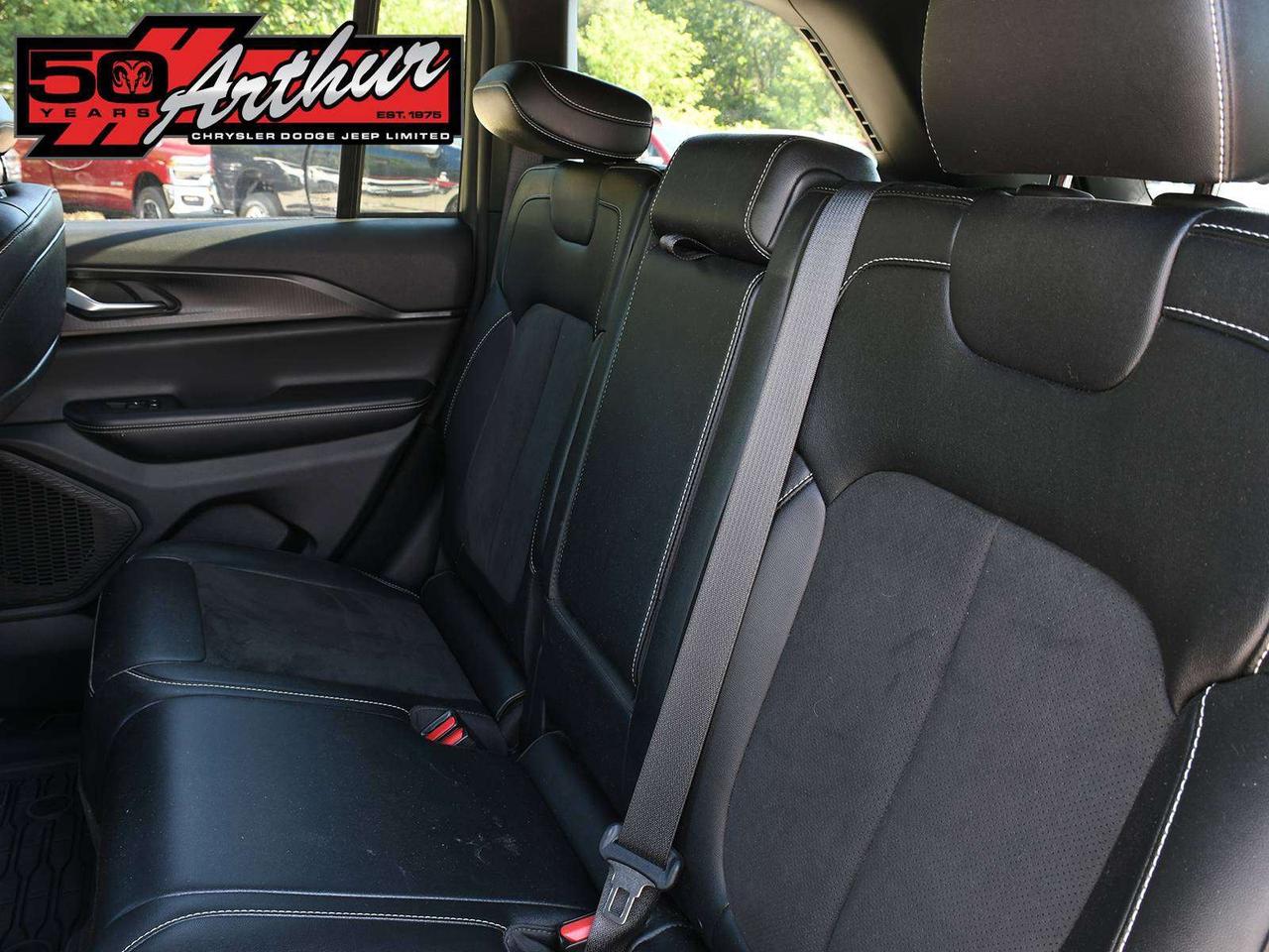 2024 Jeep Grand Cherokee ALTITUDE 4X4 Photo
