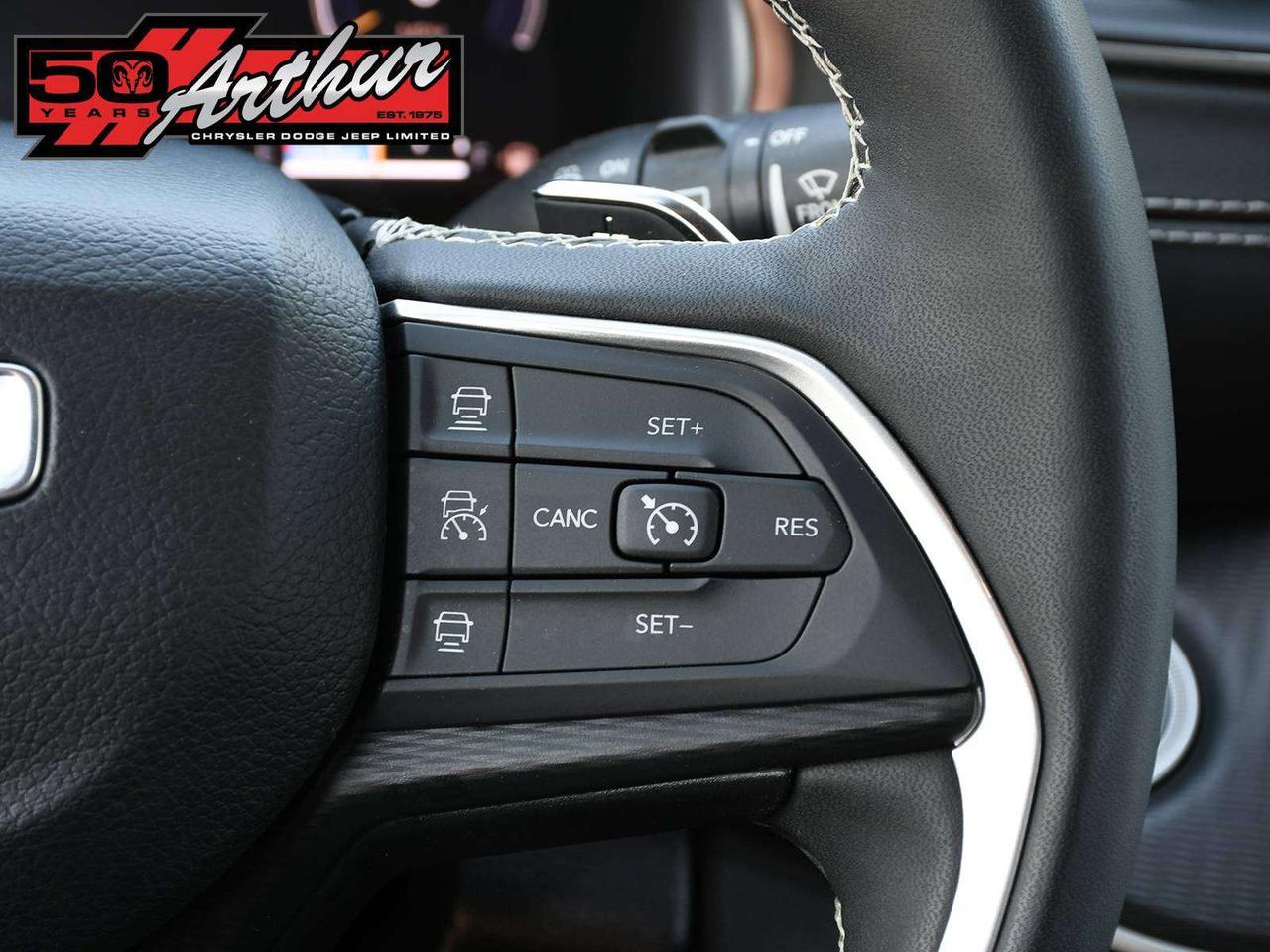 2024 Jeep Grand Cherokee ALTITUDE 4X4 Photo