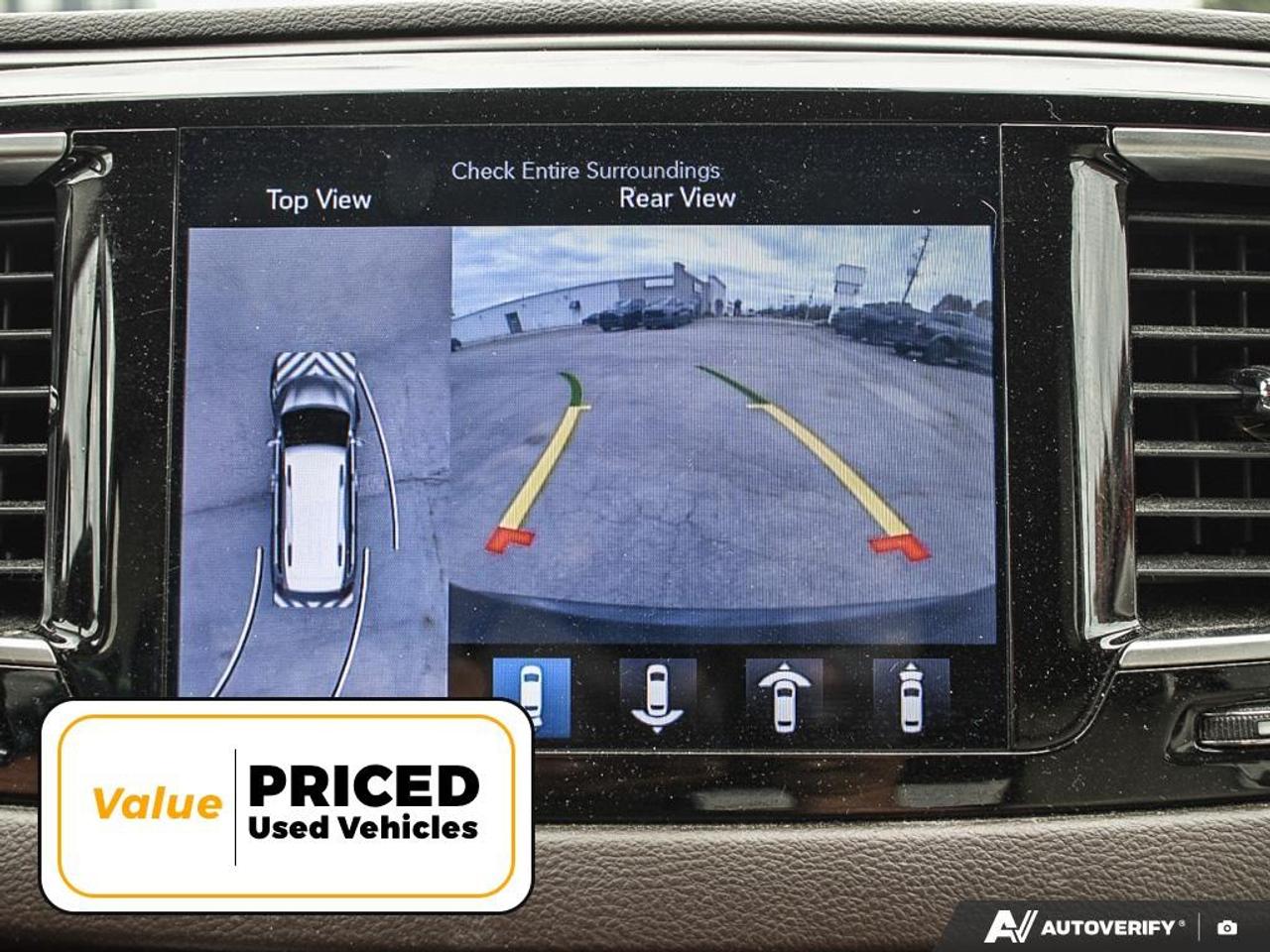 2017 Chrysler Pacifica Touring-L Plus Passenger Van Photo