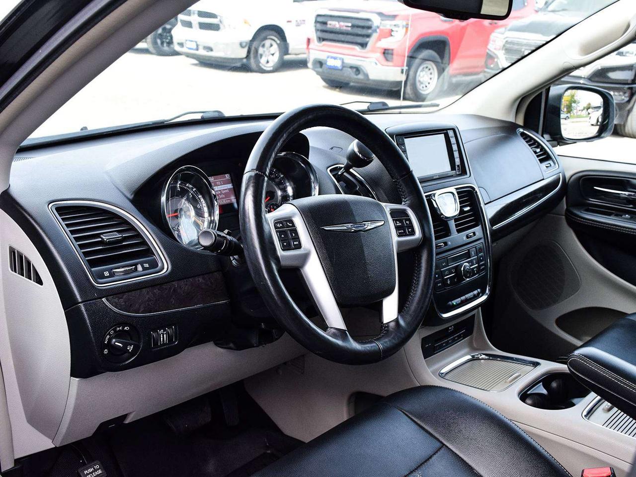 2016 Chrysler Town & Country Touring ~Nav ~Heated Leather ~Sunroof ~Camera Photo