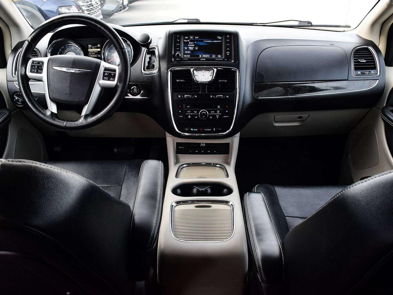 2016 Chrysler Town & Country Touring ~Nav ~Heated Leather ~Sunroof ~Camera Photo