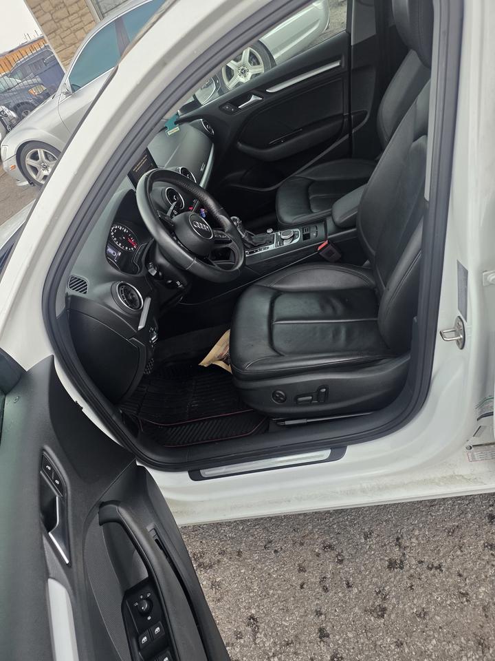 2018 Audi A3 Premium Photo4
