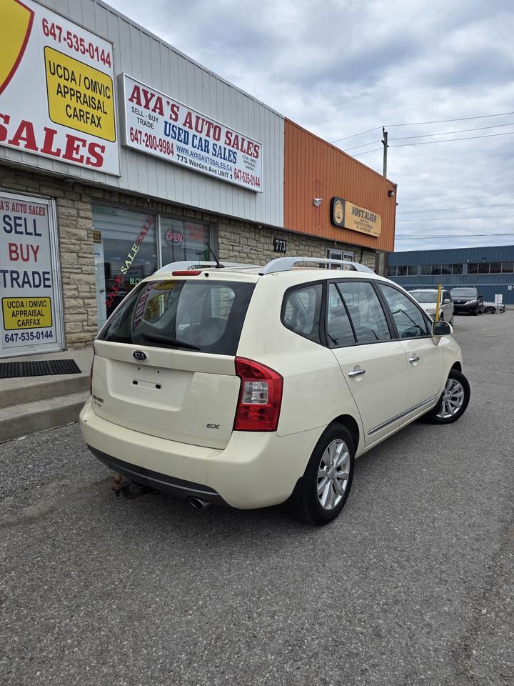 2012 Kia Rondo EX Photo3