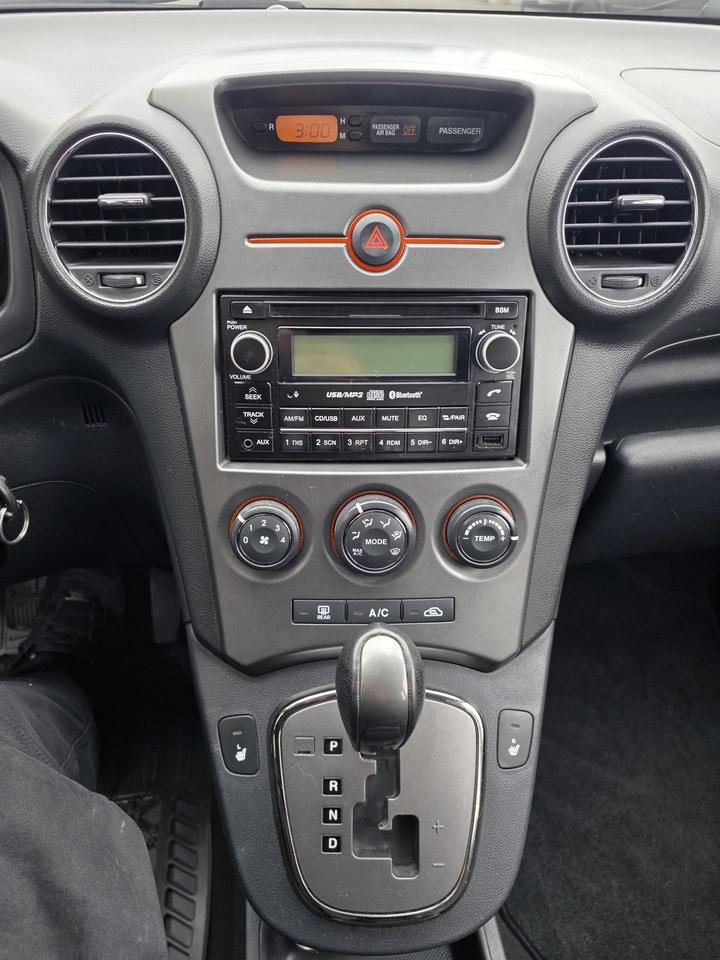 2012 Kia Rondo EX Photo