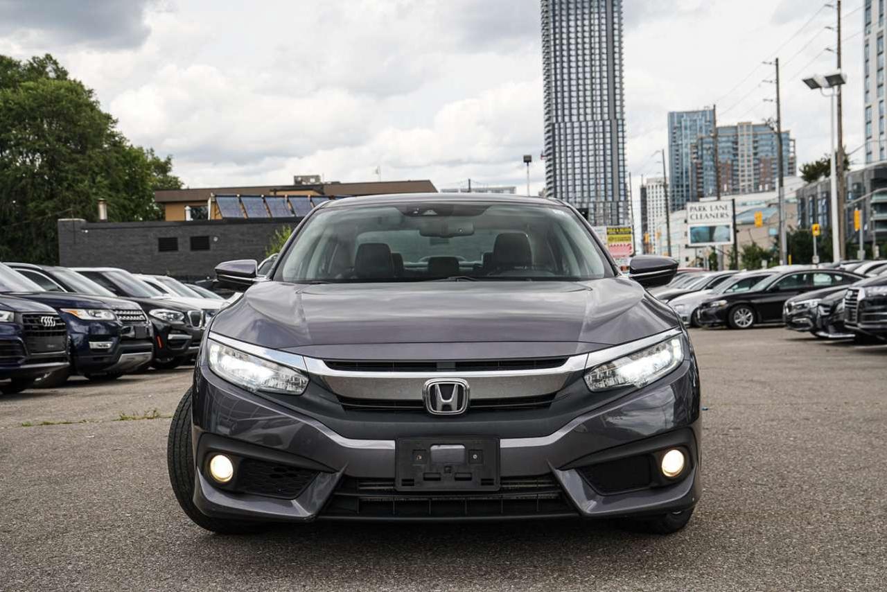 2017 Honda Civic 4dr CVT Touring Photo