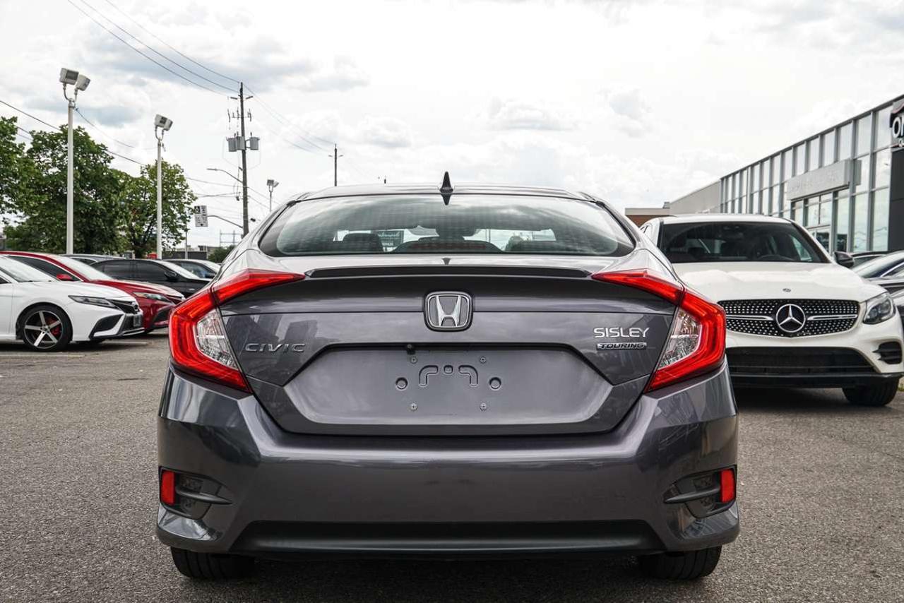 2017 Honda Civic 4dr CVT Touring Photo